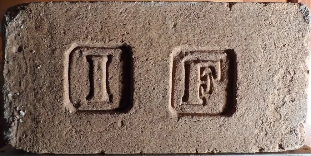 IF – fotografie 1
