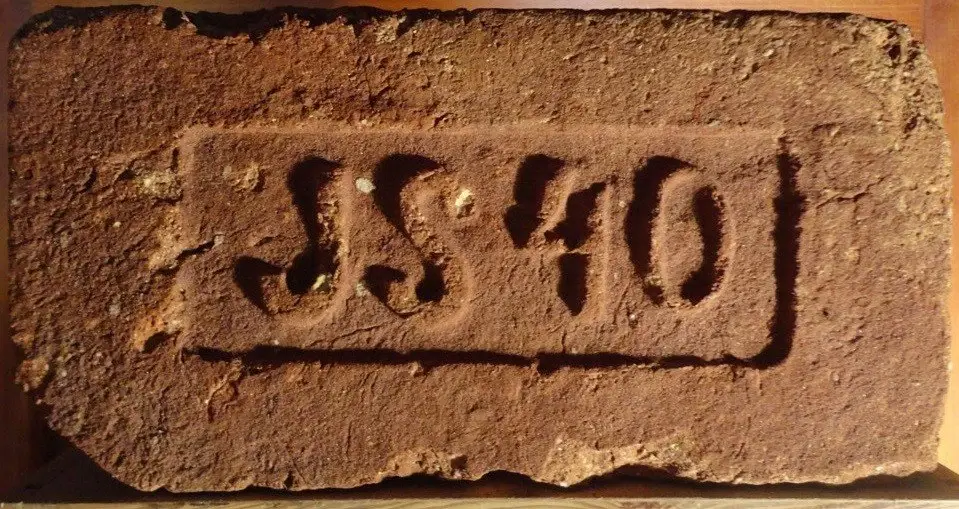 JS 40 – fotografie 1