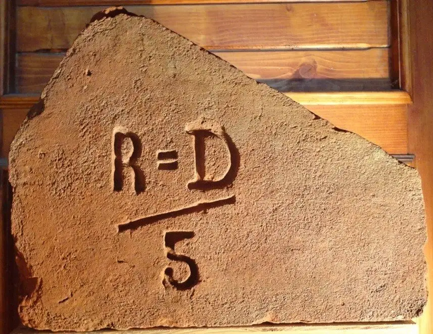 R=D lomeno 5 – fotografie 1