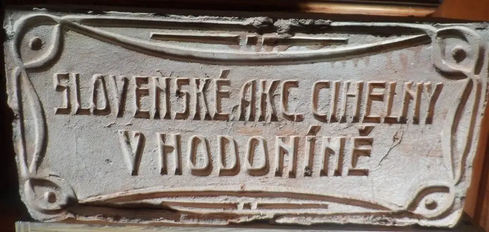 SLOVENSKÉ AKC.CIHELNY V HODONÍNĚ – fotografie 1