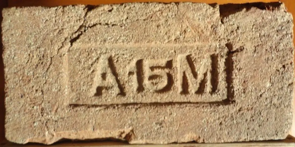 A15M – fotografie 1