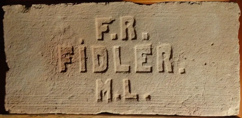 F.R. FIDLER M.L. – fotografie 1