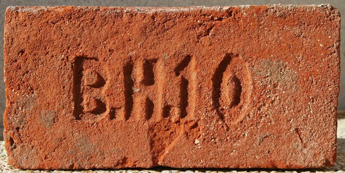 B.H.10 – fotografie 1