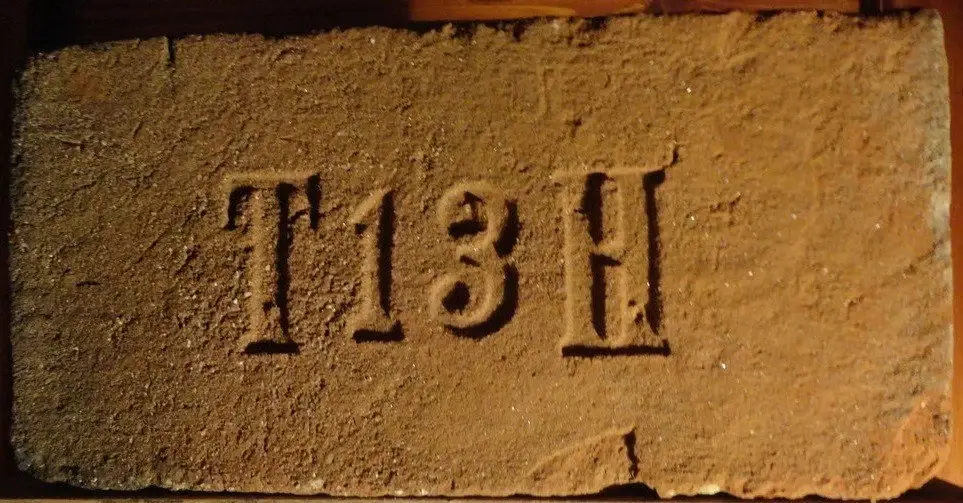 T 13 H – fotografie 1