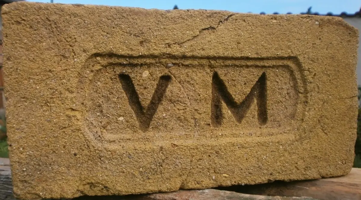 V M – fotografie 1