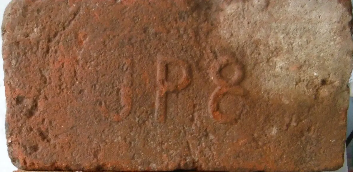J P 8 – fotografie 1