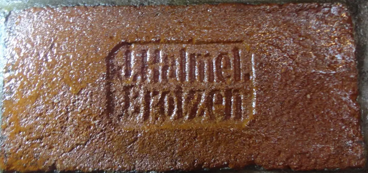 J.HALMEL BROTZEN – fotografie 1