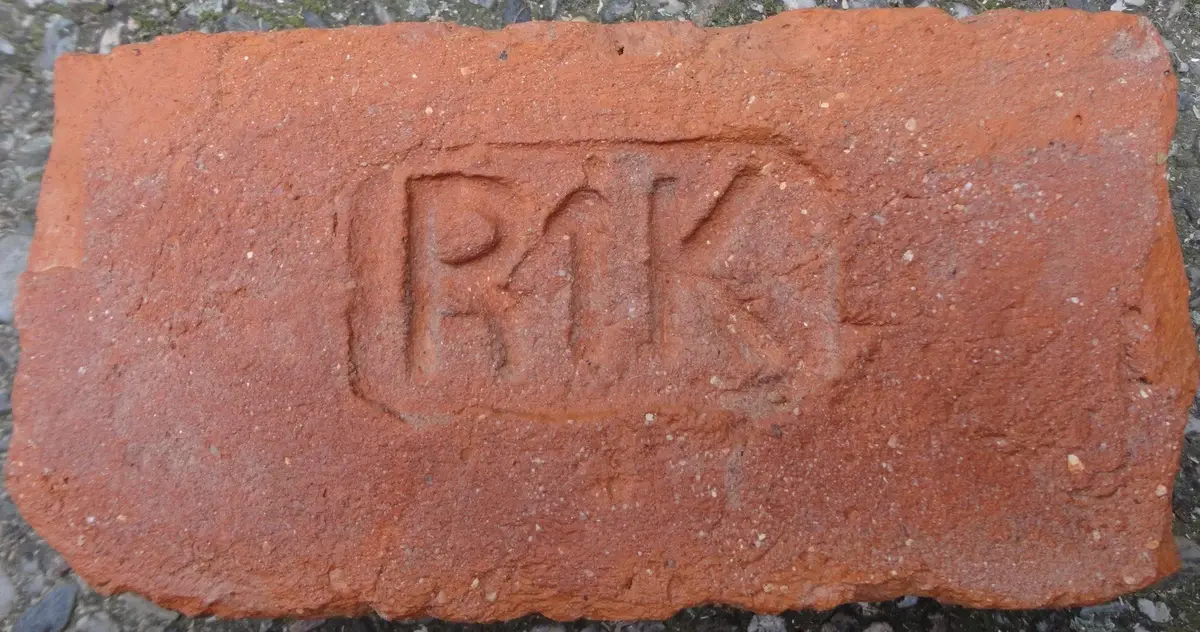 R 1 K – fotografie 1