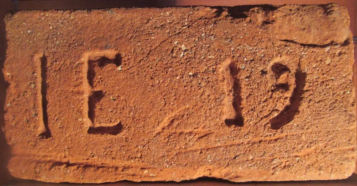 IE 19 – fotografie 1