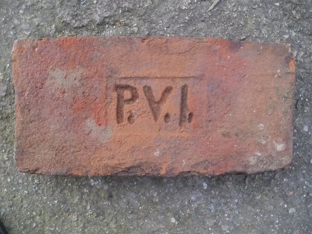 P.V.I. – fotografie 1