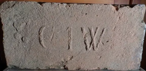 Značka C 1 W