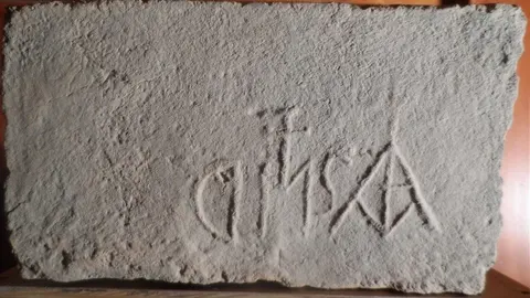 Značka DHM kříž SA kříž