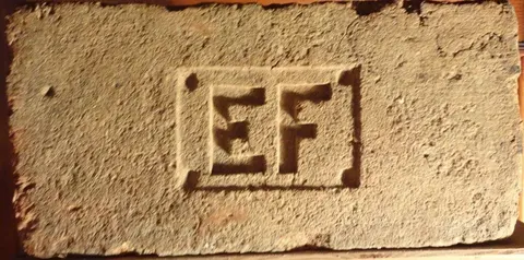 Značka EF