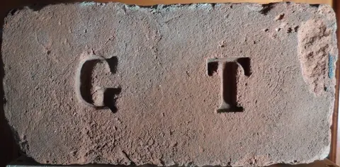 Značka G T
