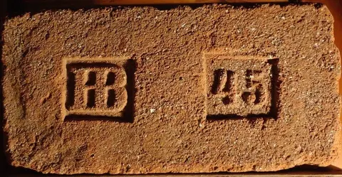 Značka HB 45