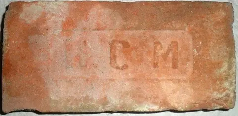 Značka H C M