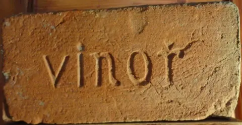Značka vinoř
