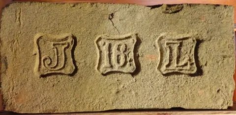 Značka J 16 L