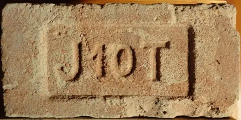Značka J 10 T