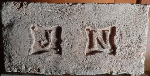 Značka J N