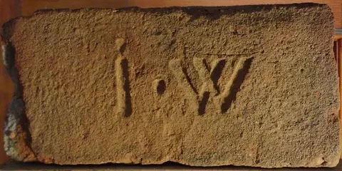 Značka I W
