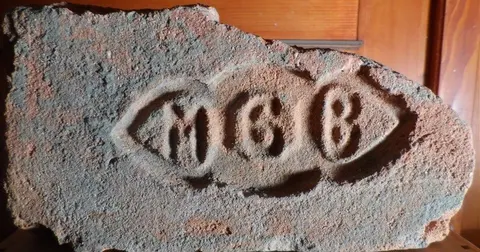 Značka M 6 B