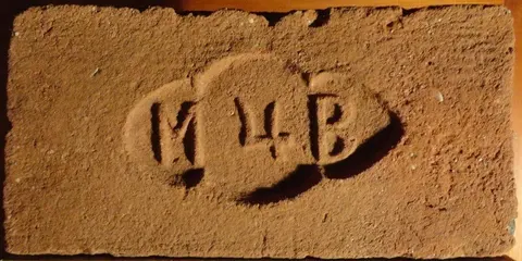 Značka M 4 B