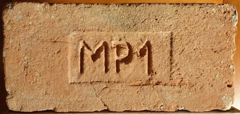 Značka MP1