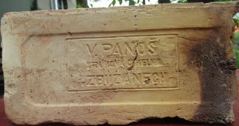 Značka V.PANOŠ KRUHOVÁ CIHELNA v ZBUZANECH