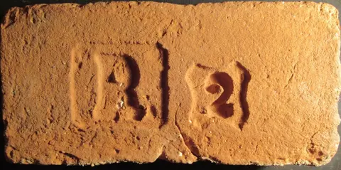 Značka R 2