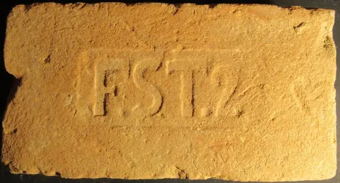 Značka F.ST.2