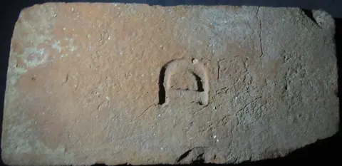 Značka D