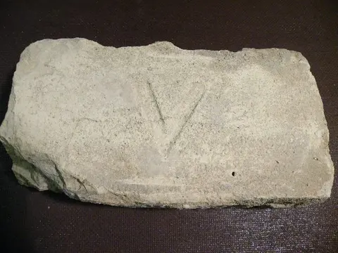 Značka V