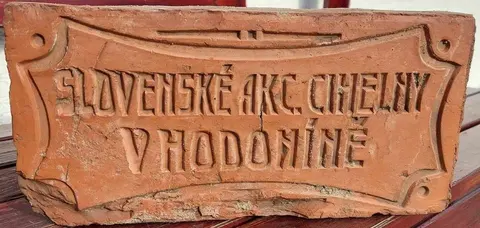 Značka SLOVENSKÉ AKC. CIHELNY V HODONÍNĚ