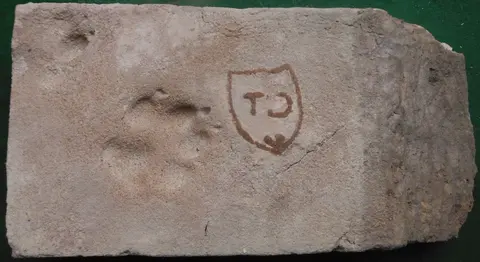 Značka TJ