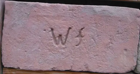 Značka W F