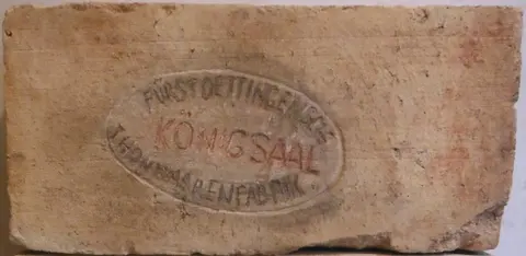 Značka FÜRST OETTINGENSCHE THONWAAREN FABRIK KÖNIGSAAL
