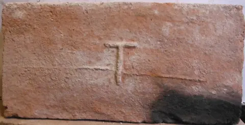 Značka T