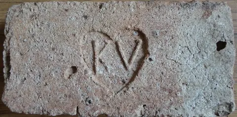 Značka KV v srdci