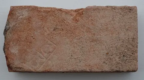 Značka C15