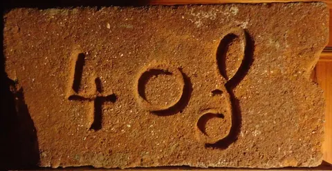 Značka 40 f