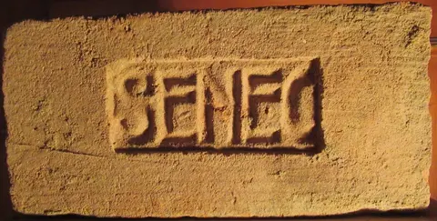 Značka SENEC