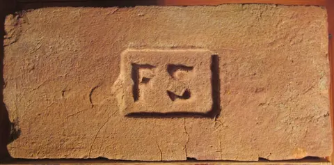 Značka F Š