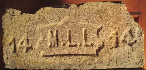 Značka M.L.L