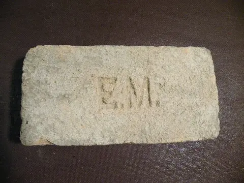 Značka E. M.
