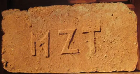 Značka M Z T