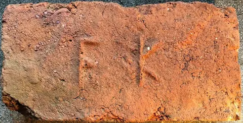 Značka F K