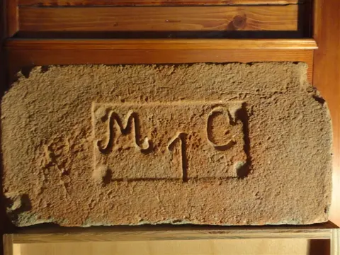 Značka M C 1