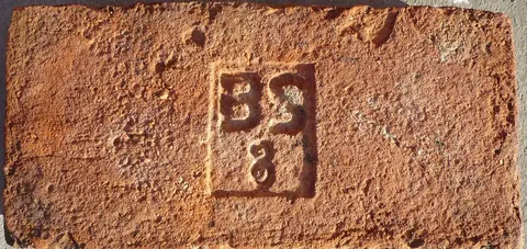 Značka BS 8