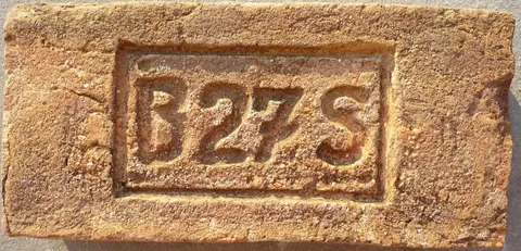 Značka B 27 S